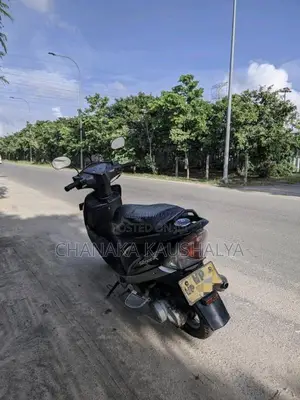 TVS Scooty Streak 2011 Motorbike (Used)