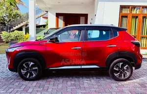 Nissan Magnite TEKNA PLUS EZ-SHIFT 2025 SUV (Used)