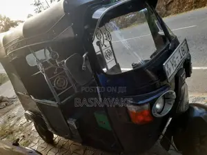 Bajaj 4 Stroke 2011 Three Wheel (Used)