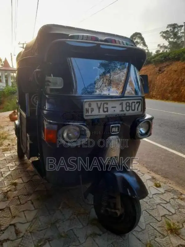 Bajaj 4 Stroke 2011 Three Wheel (Used)