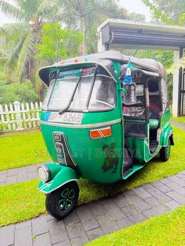 Bajaj 4 Stroke 2008 Three Wheel (Used)