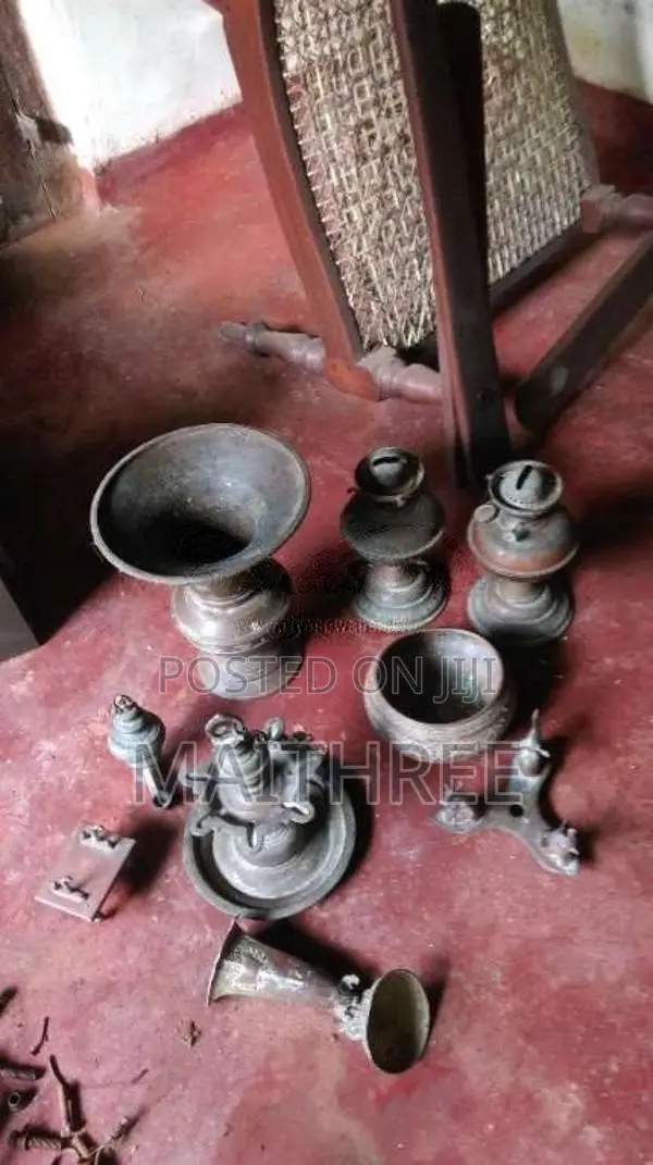 Antique Horn for All