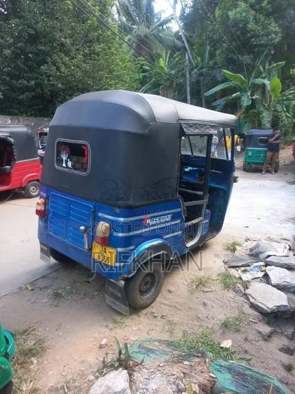 Bajaj 2 stroke 2004 Three Wheel (Used)