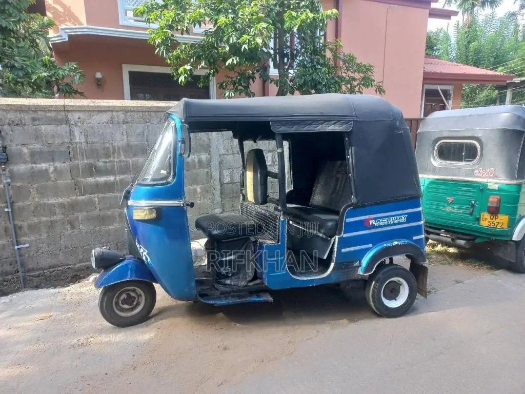 Bajaj 2 stroke 2004 Three Wheel (Used)