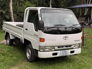 Toyota Toyoace 1992 Lorry (Used)