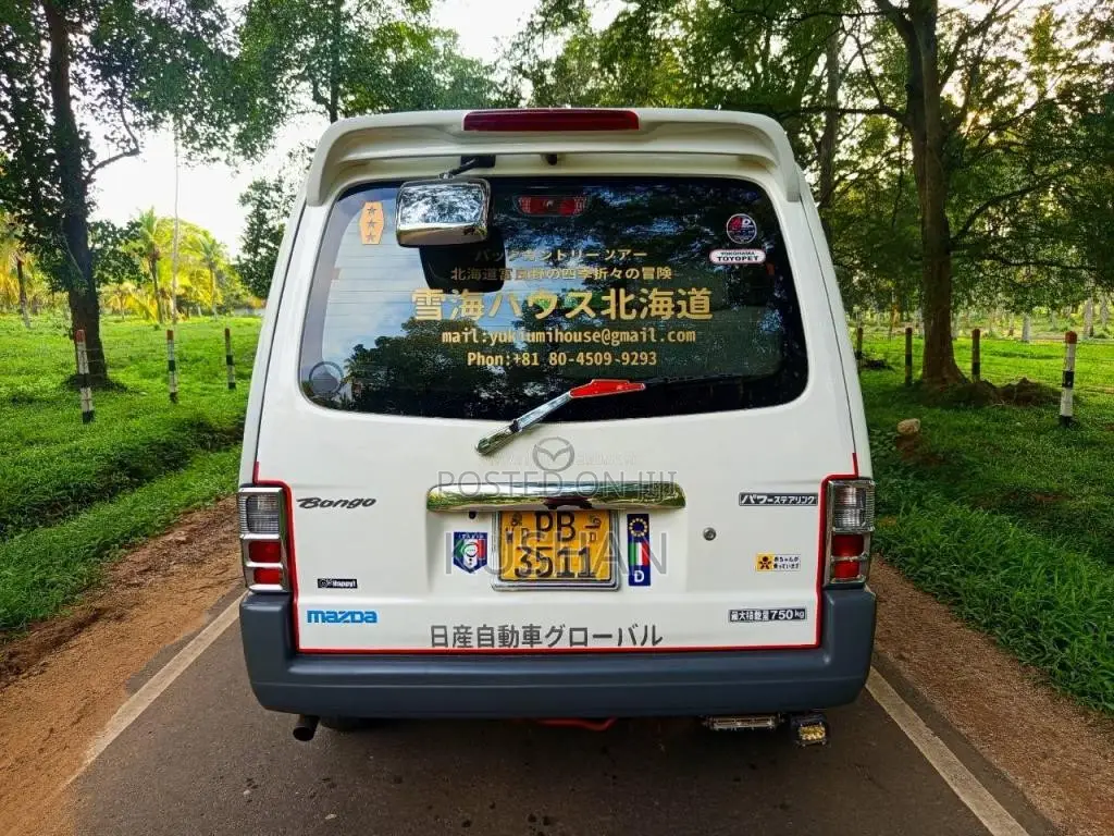 Mazda Bongo 2002 Van (Used)