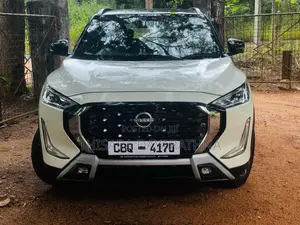 Nissan Magnite 2025 SUV (Used)