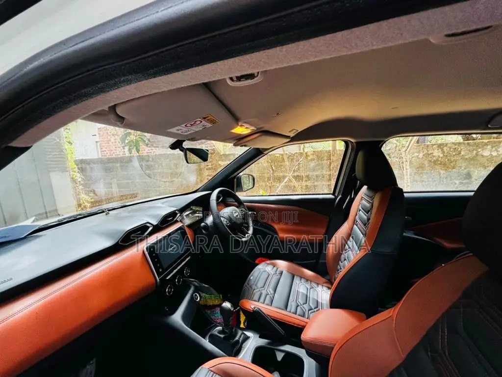 Nissan Magnite 2025 SUV (Used)
