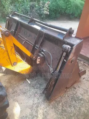 JCB 3cx 2004 Heavy-Duty (Used)