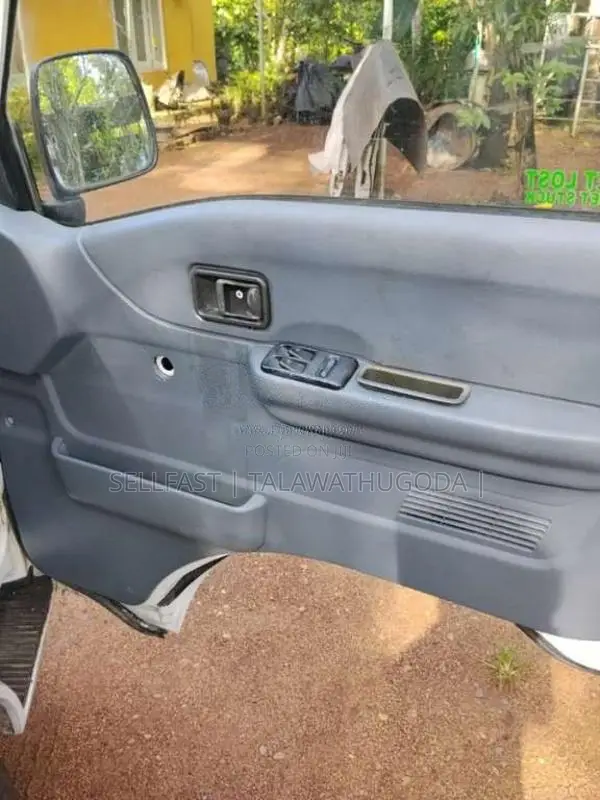 Mazda Mazda 1996 Crew Cab (Used)