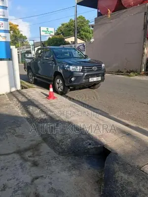 Toyota Hilux 2017 Pickup (Used)