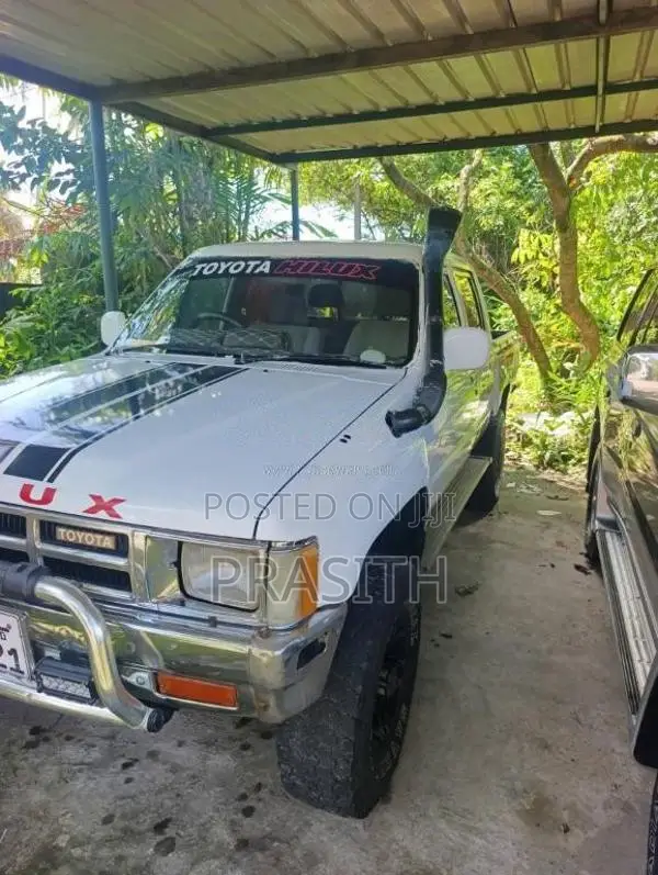Toyota Hilux 1986 Pickup (Used)