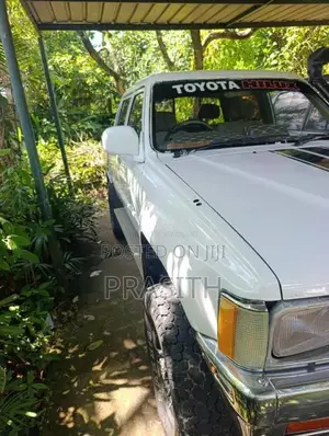 Toyota Hilux 1986 Pickup (Used)