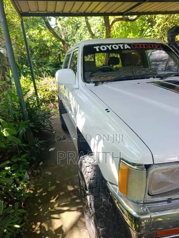 Toyota Hilux 1986 Pickup (Used)