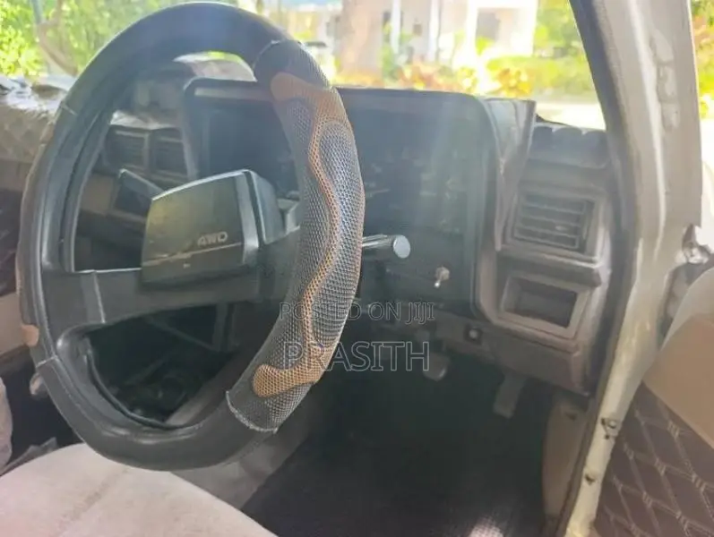 Toyota Hilux 1986 Pickup (Used)