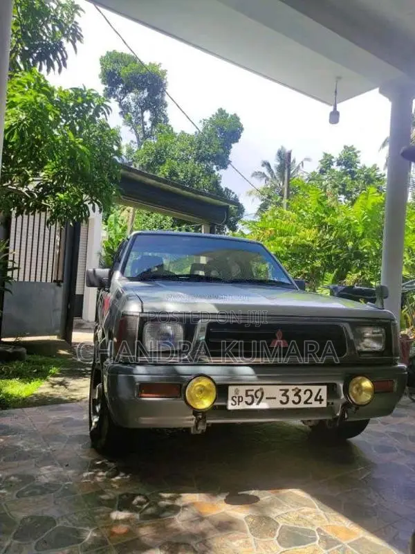 Mitsubishi L200 1997 Pickup (Used)