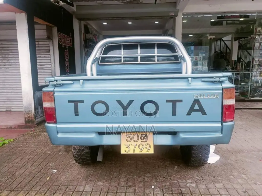 Toyota Hilux LN 65 1984 Pickup (Used)