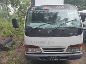Isuzu ELF 1995 Lorry (Used)