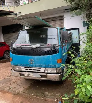 Toyota Dyna 1997 Lorry (Used)