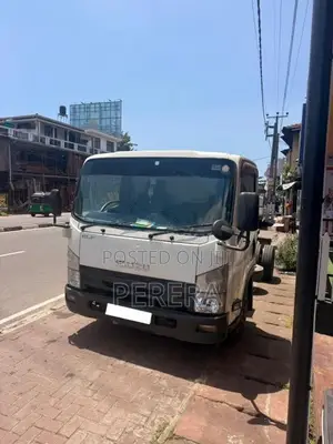Isuzu NPR 85 14.5ft 2016 Lorry (Used)