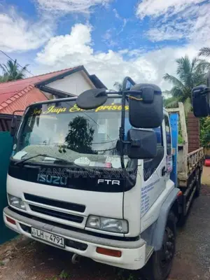 Isuzu Boom FTR Fuso 2010 Lorry (Used)