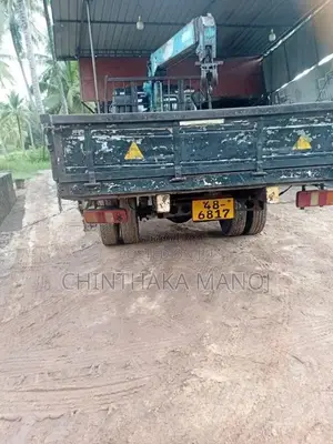 Mitsubishi Fuso 1996 Heavy-Duty (Used)
