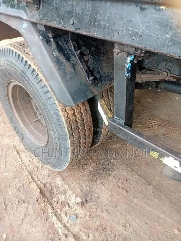 Mitsubishi Fuso 1996 Heavy-Duty (Used)