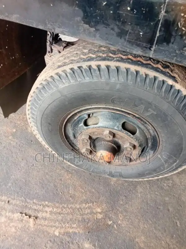 Mitsubishi Fuso 1996 Heavy-Duty (Used)