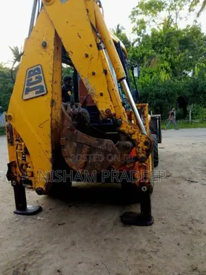 JCB 3CX 2016 Heavy-Duty (Used)