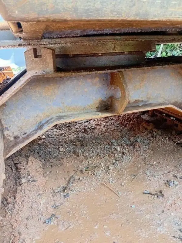 Mitsubishi MM30B 2015 Heavy-Duty (Used)