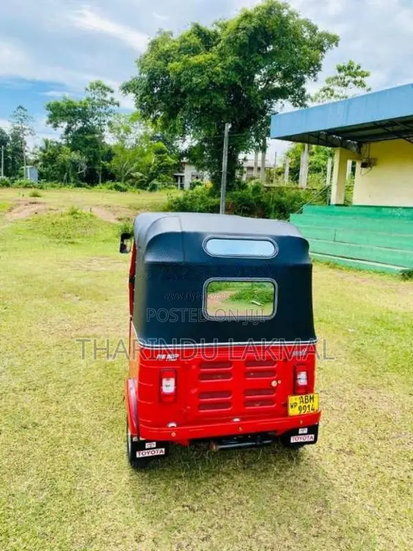 Bajaj RE 205 2016 Three Wheel (Used)