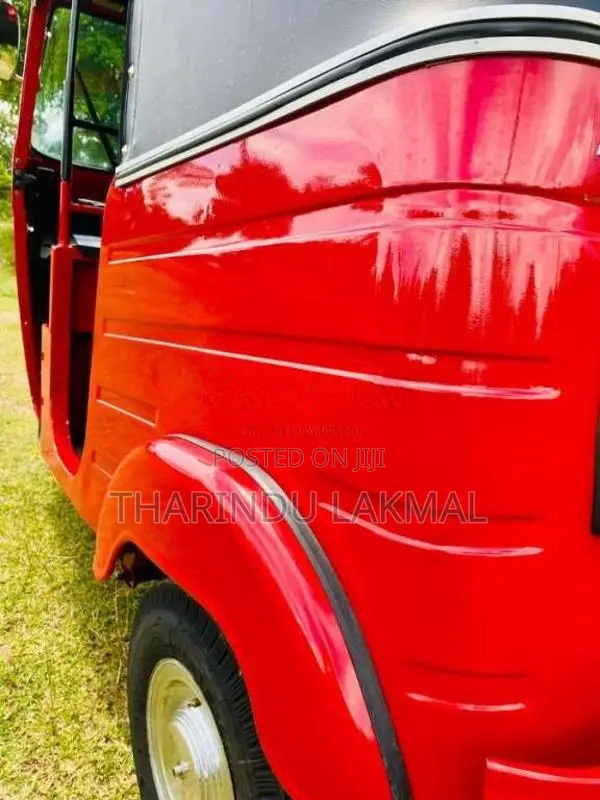 Bajaj RE 205 2016 Three Wheel (Used)