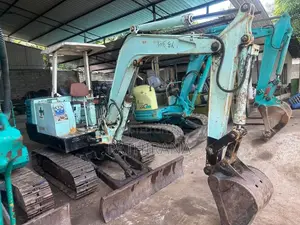 Yanmar Excavator 2016 Heavy-Duty (Used)