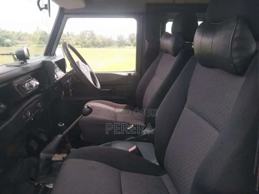 Land-Rover Defender 90 1998 SUV (Used)