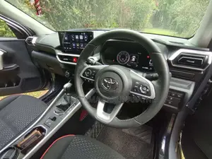 Toyota Raize 2025 SUV (Used)