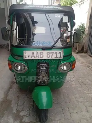 Bajaj 4 Stroke 2013 Three Wheel (Used)
