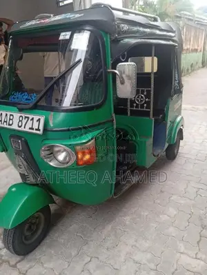 Bajaj 4 Stroke 2013 Three Wheel (Used)