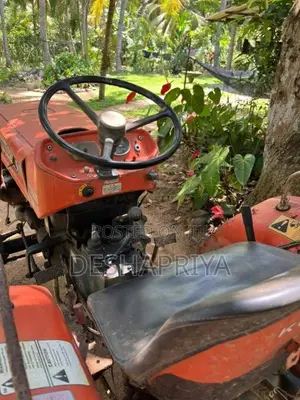 Kubota L1501 2000 Tractor (Used)