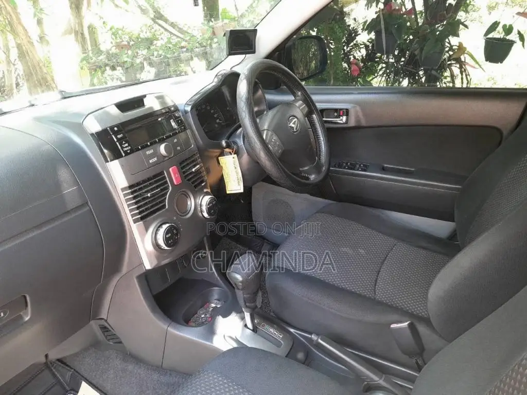 Daihatsu Terios Premium 2011 SUV (Used)