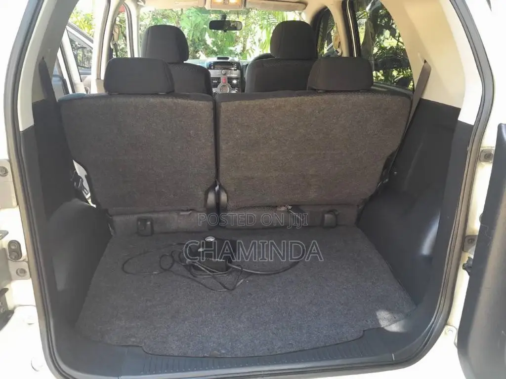 Daihatsu Terios Premium 2011 SUV (Used)