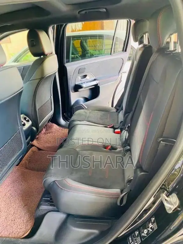 Mercedes-Benz EQB300 2023 SUV (Used)