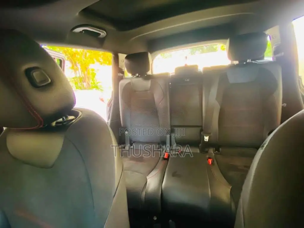 Mercedes-Benz EQB300 2023 SUV (Used)