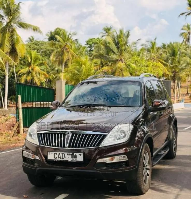 Micro Rexton RX 200 2014 SUV (Used)