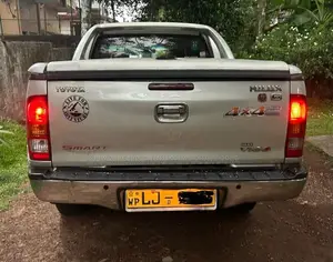 Toyota HILUX 2010 Pickup (Used)
