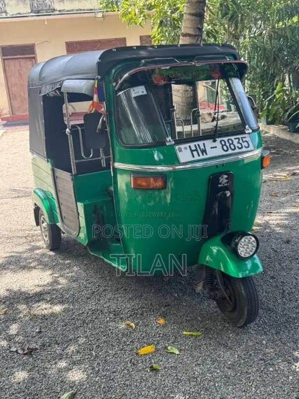 Bajaj RE 2 Stroke 2004 Three Wheel (Used)