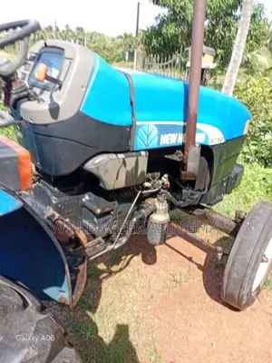 New-Holland 4710 2017 Tractor (Used)