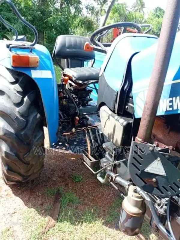 New-Holland 4710 2017 Tractor (Used)
