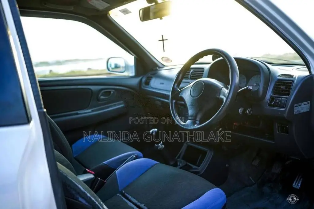 Suzuki Aluto Works 2001 Car (Used)