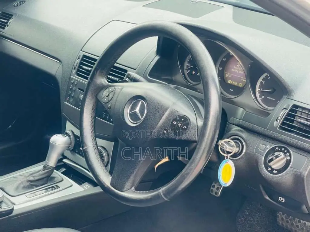 Mercedes-Benz C180 2010 Car (Used)
