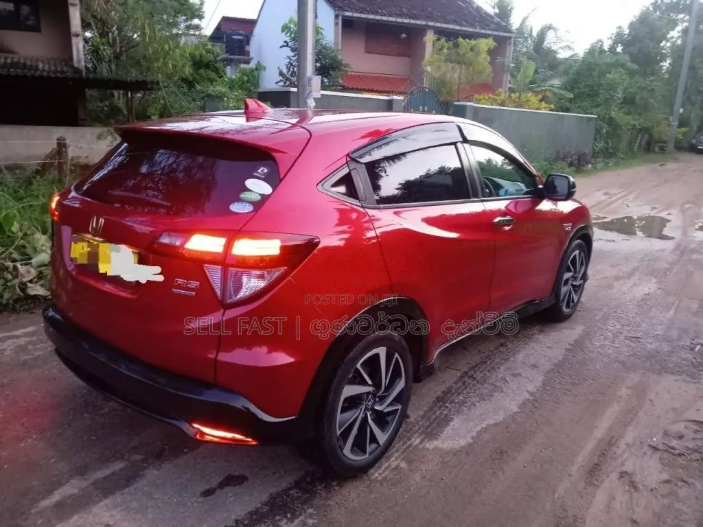 Honda Vezel Rs Sensing 2016 SUV (Used)